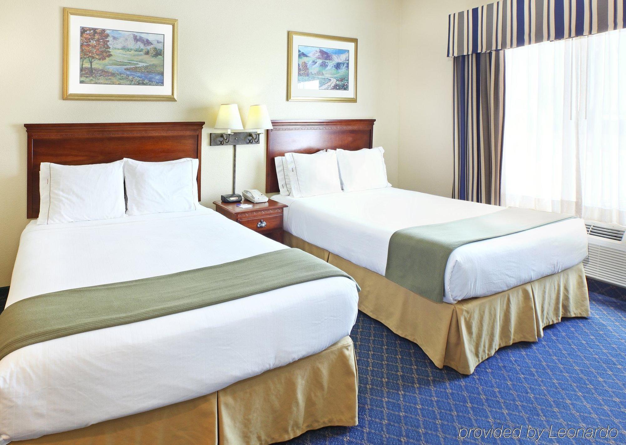 Holiday Inn Express Hotels & Suites Mountain Home By Ihg Pokoj fotografie